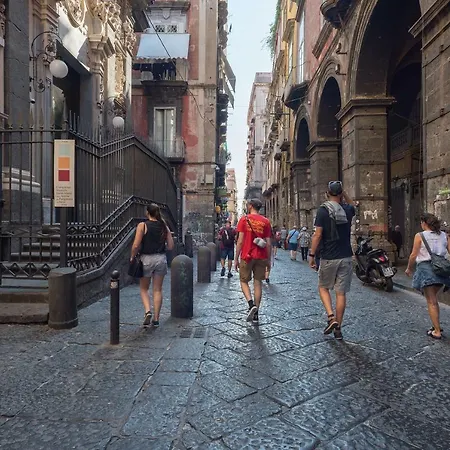 Stanzulell * Naples